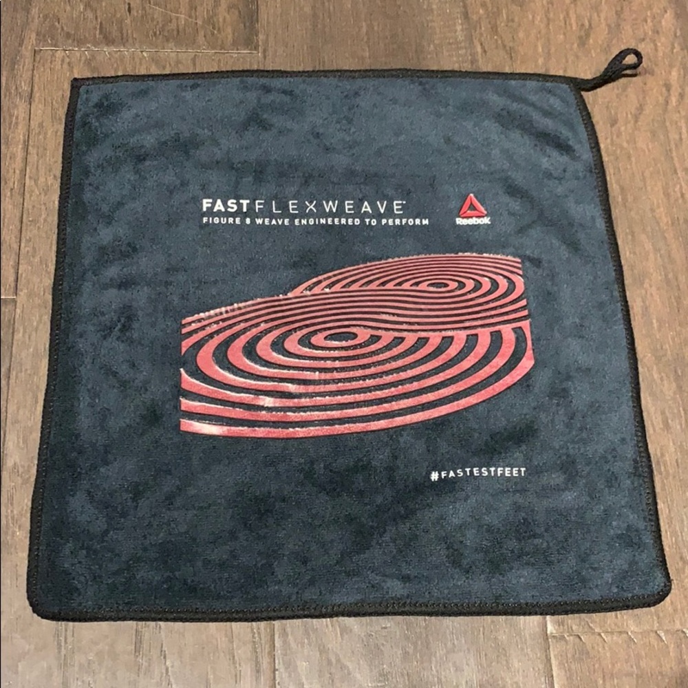 Fast flex Weave Reebok workout towel